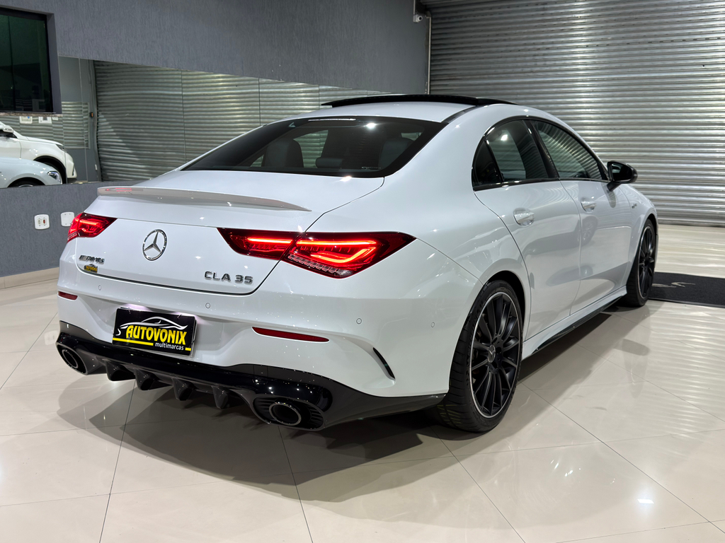 Mercedes Benz CLA-35 AMG Branco