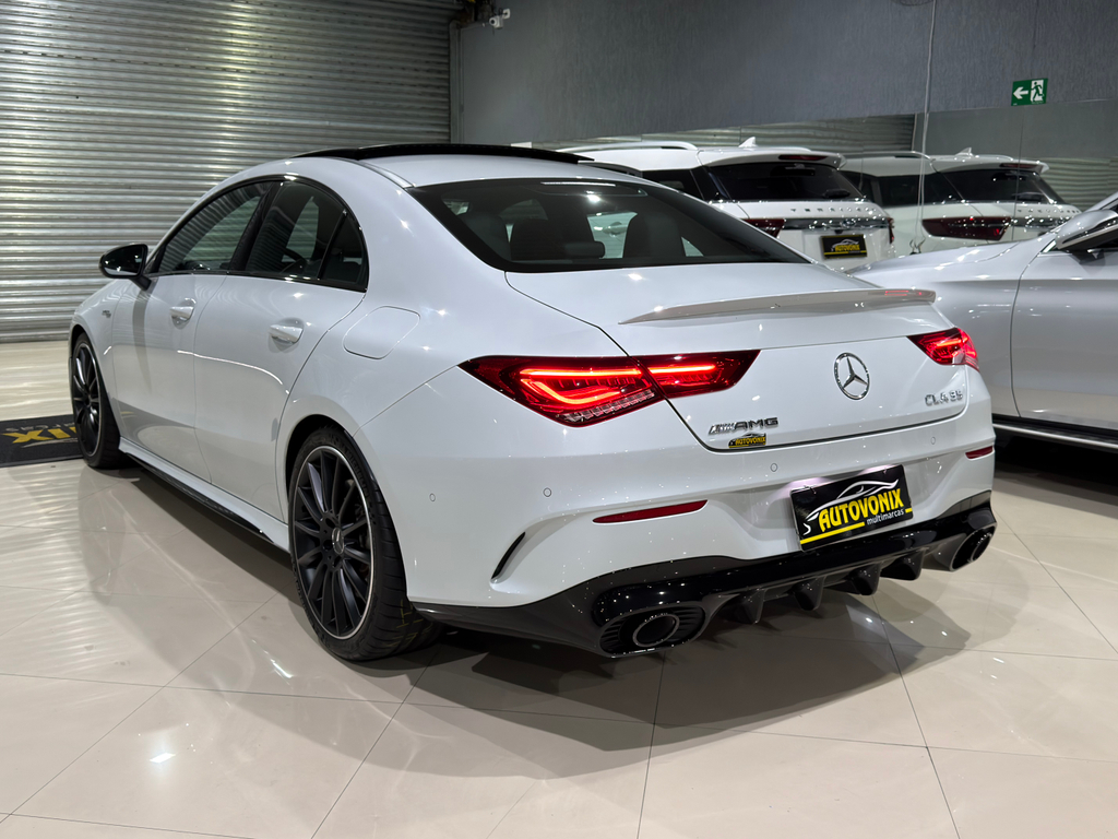 Mercedes Benz CLA-35 AMG Branco