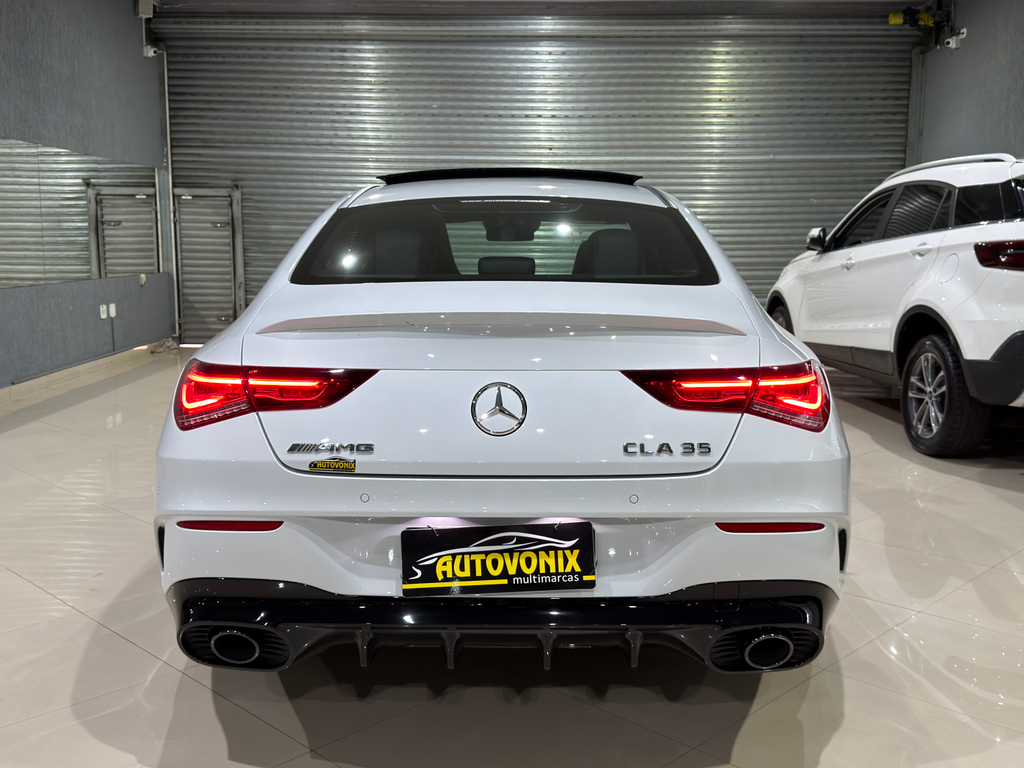 Mercedes Benz CLA-35 AMG Branco