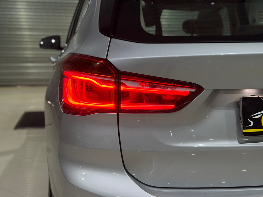 BMW X1 Prata
