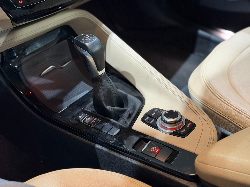 BMW X1 Prata