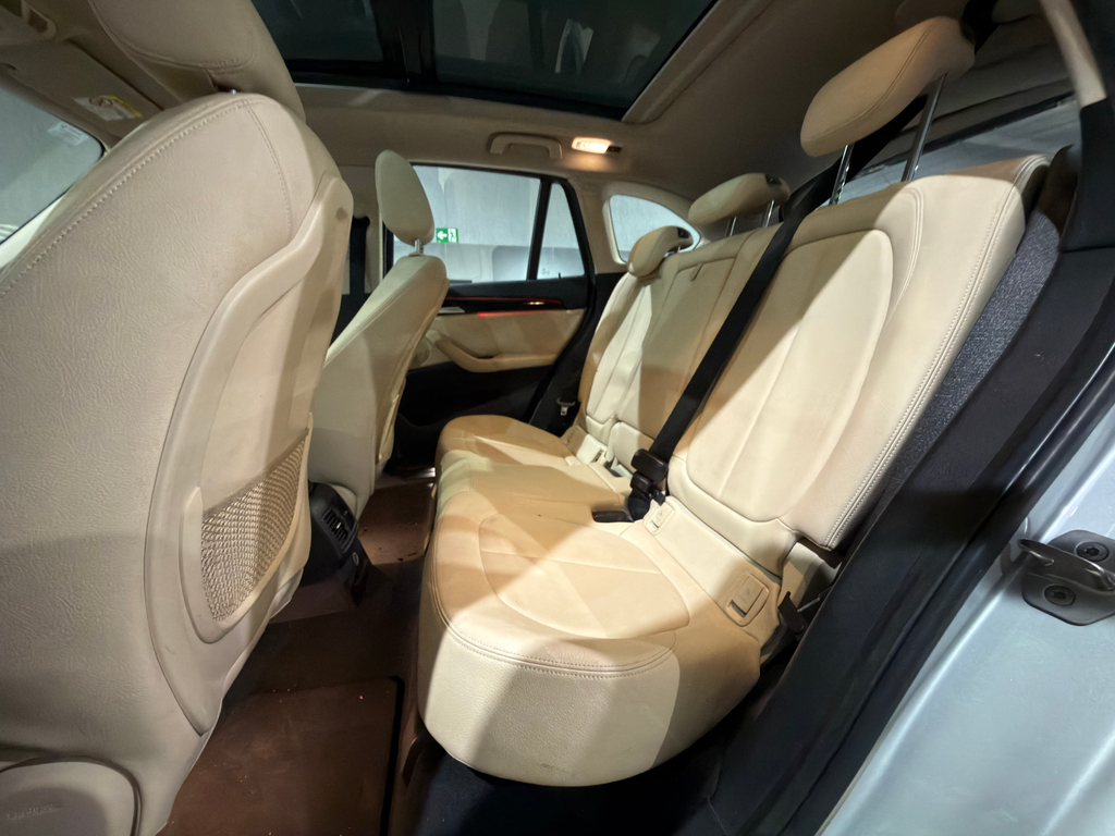 BMW X1 Prata