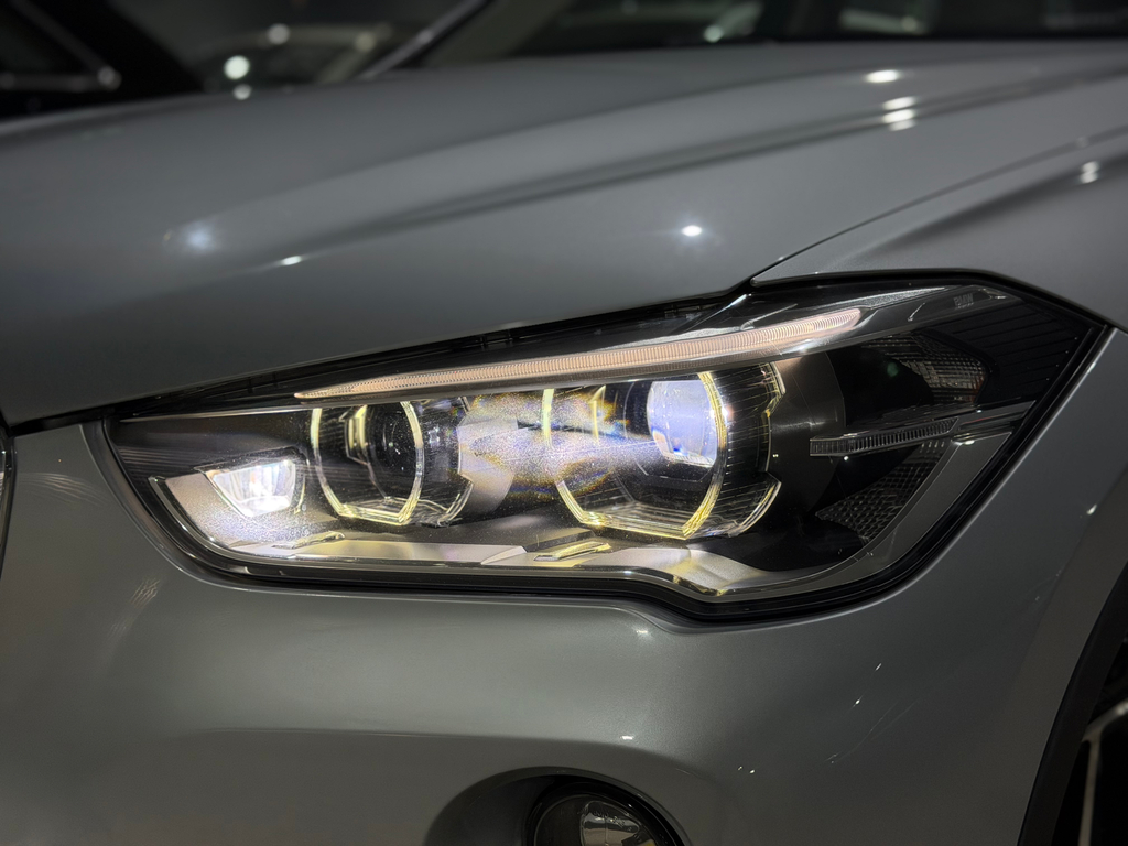 BMW X1 Prata