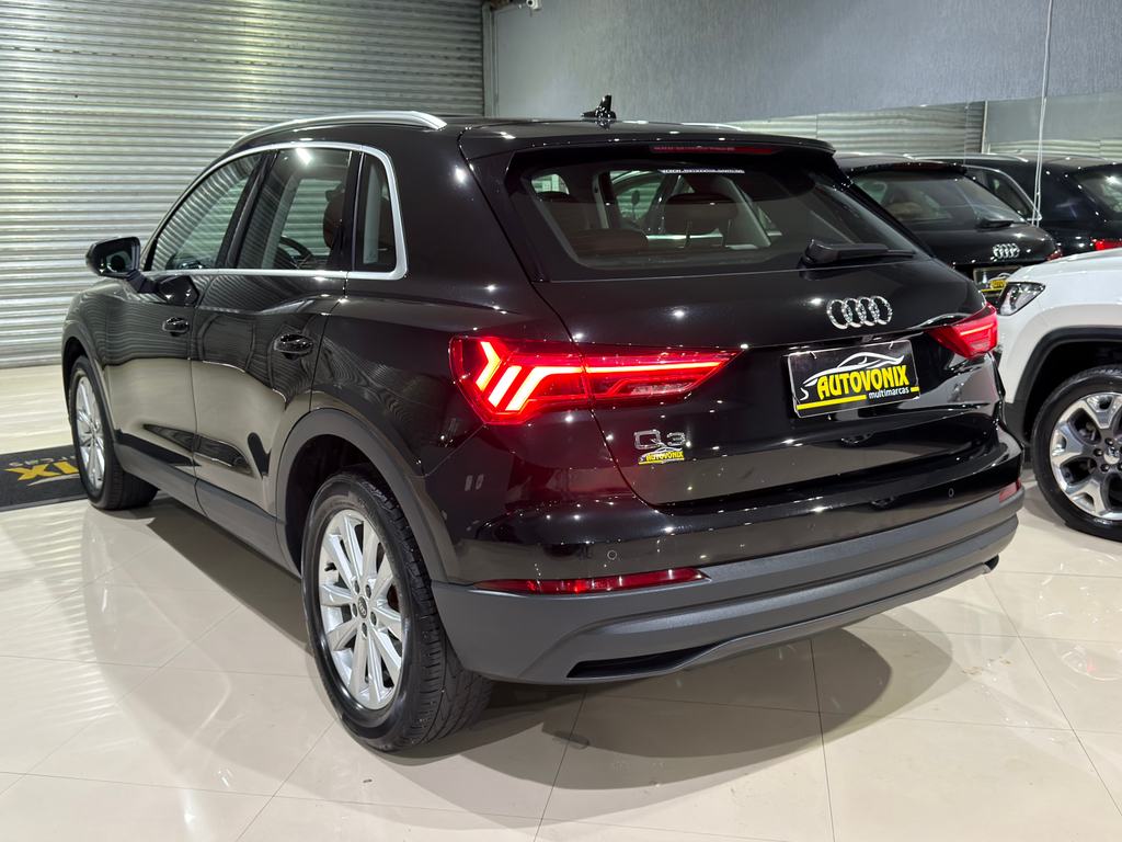 Audi Q3 Preto