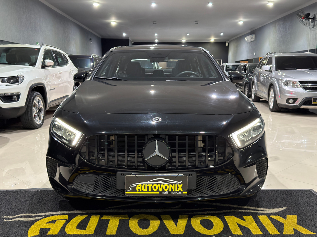 Mercedes Benz A 200 Preto