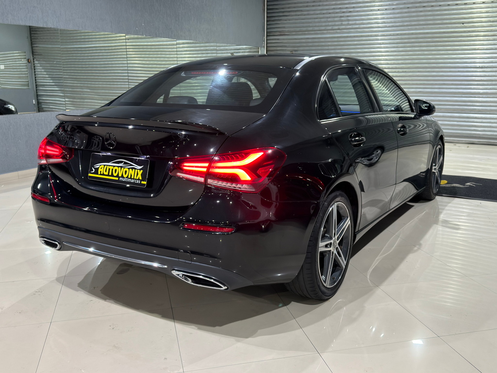 Mercedes Benz A 200 Preto