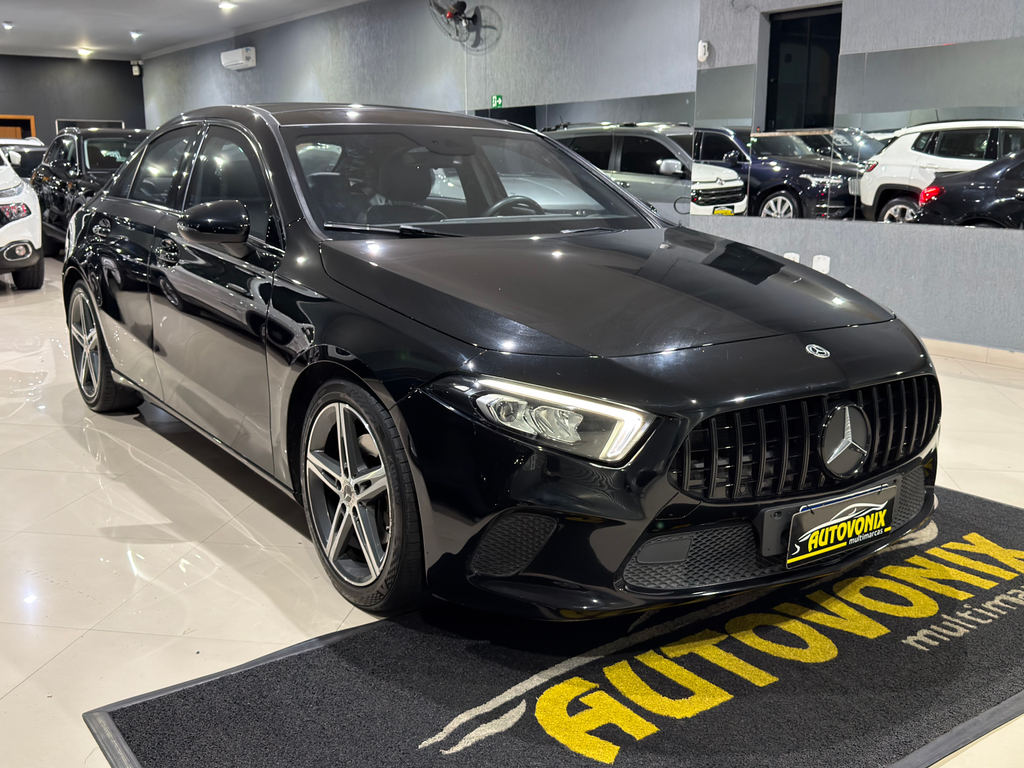 Mercedes Benz A 200 Preto