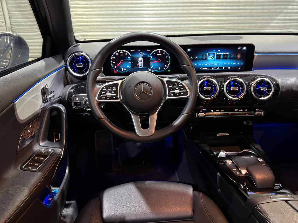Mercedes Benz A 200 Preto