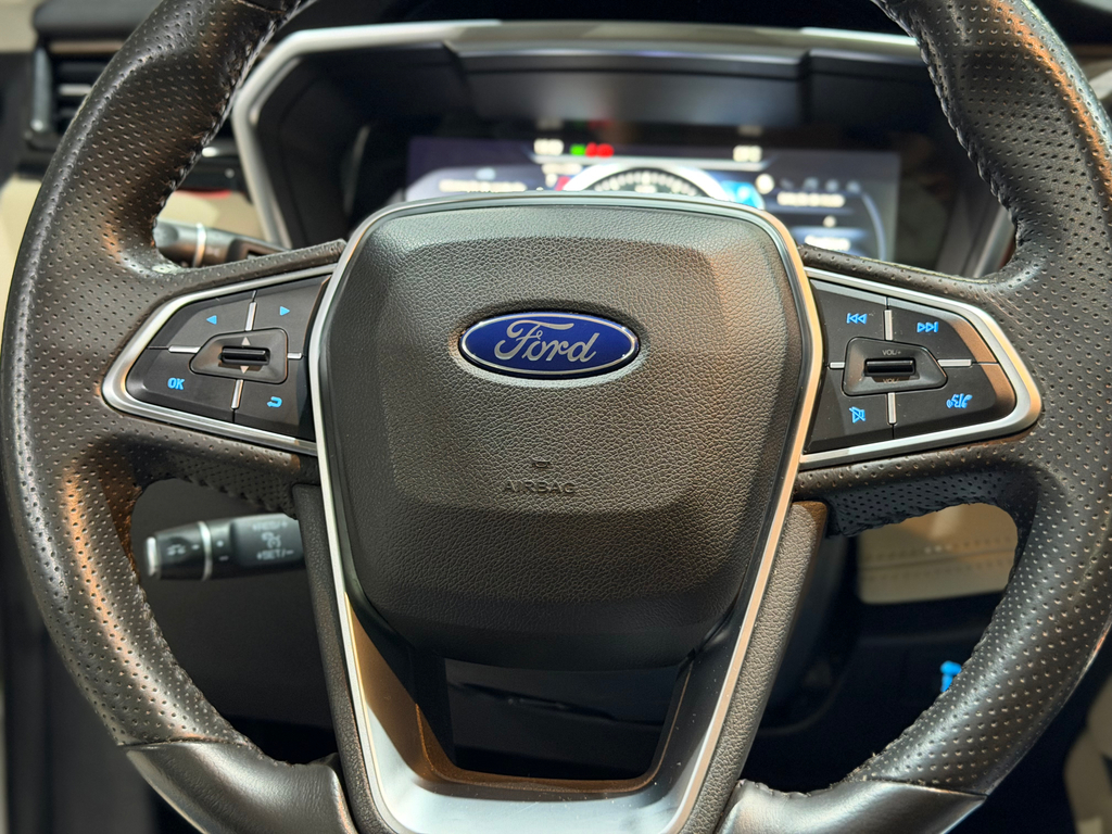 Ford TERRITORY Branco