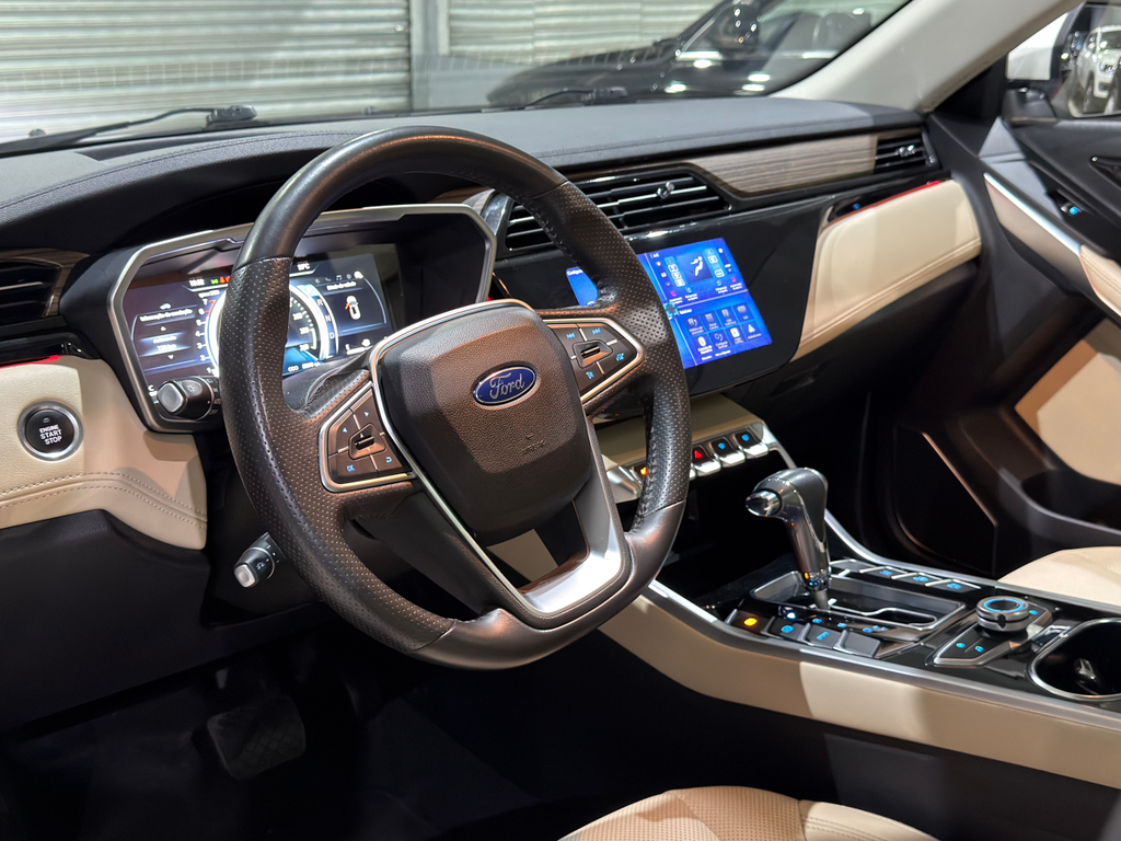 Ford TERRITORY Branco