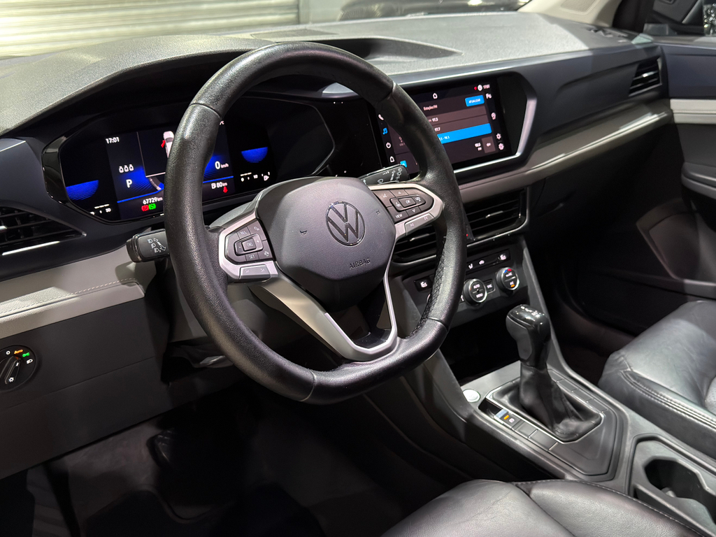 Volkswagen TAOS Cinza
