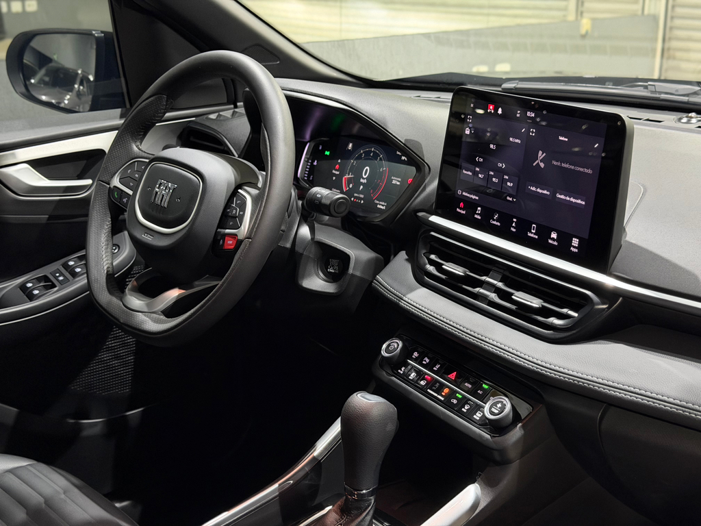 Fiat FASTBACK Preto