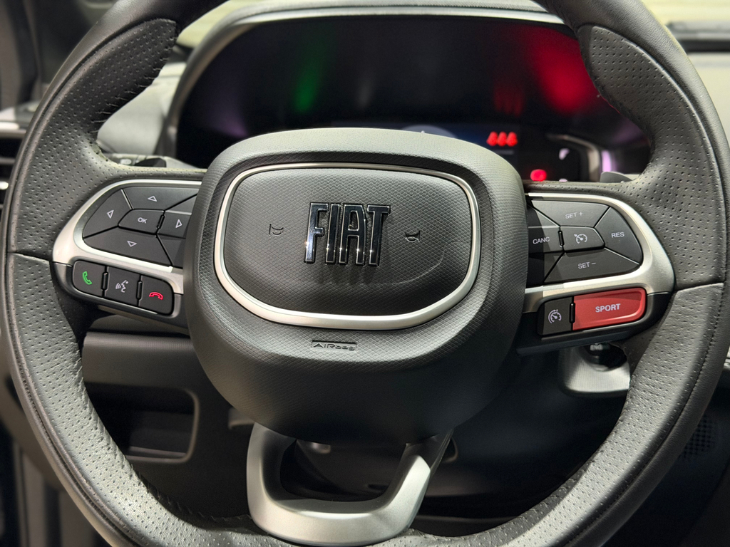 Fiat FASTBACK Preto
