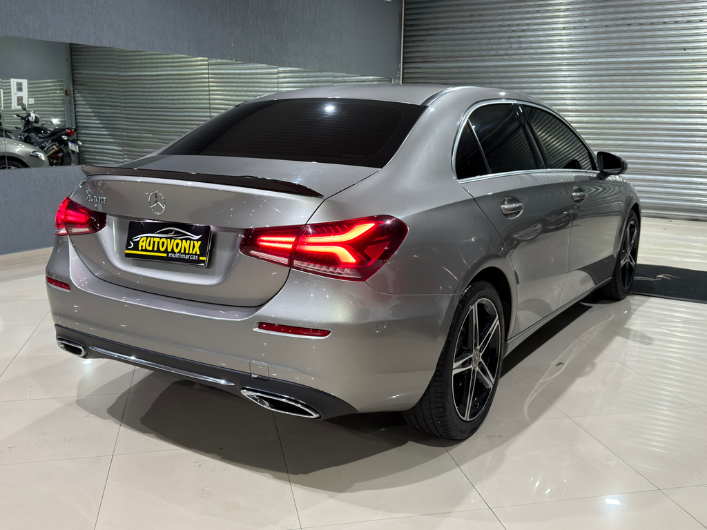 Mercedes Benz A 200 Prata