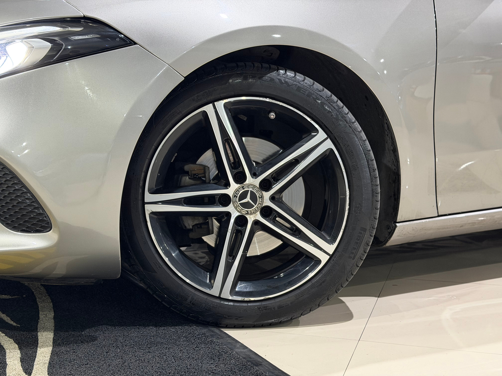 Mercedes Benz A 200 Prata