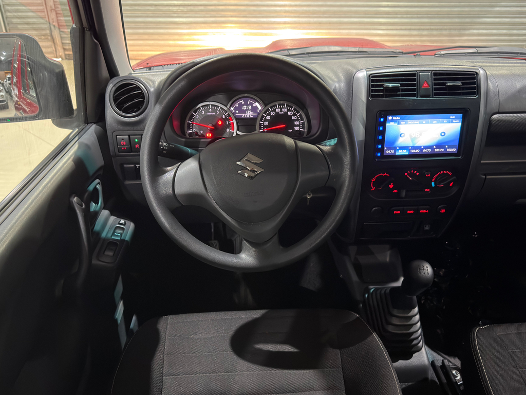 Suzuki Jimny Vermelho