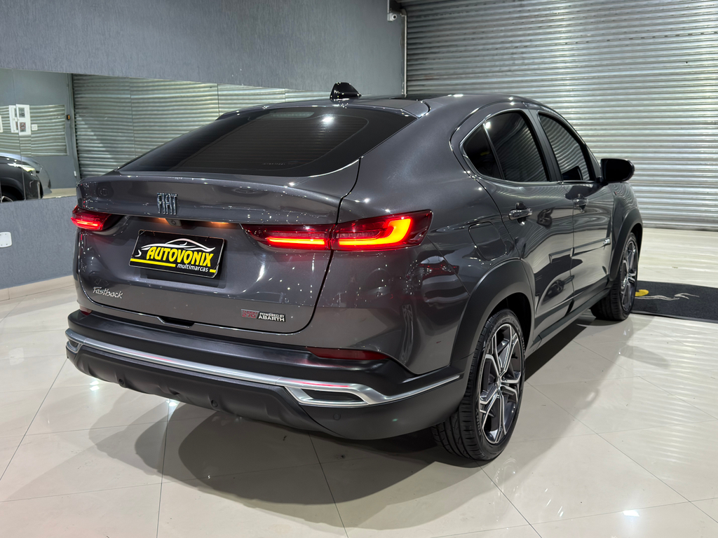 Fiat FASTBACK Cinza