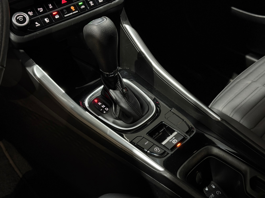 Fiat FASTBACK Cinza
