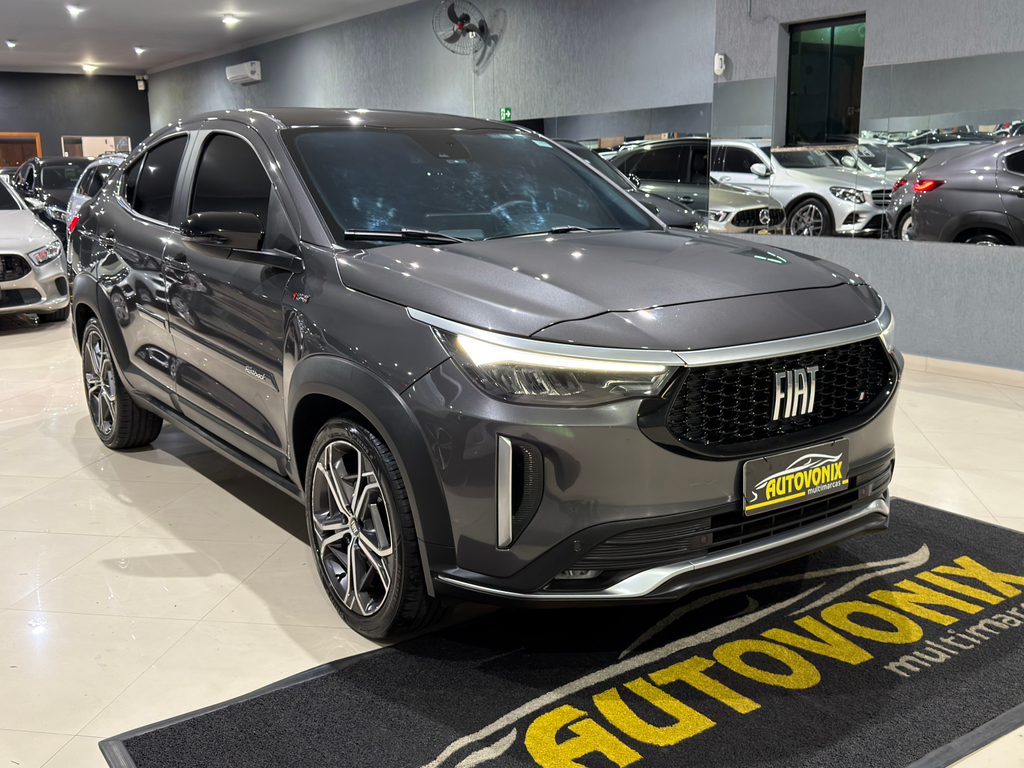 Fiat FASTBACK Cinza