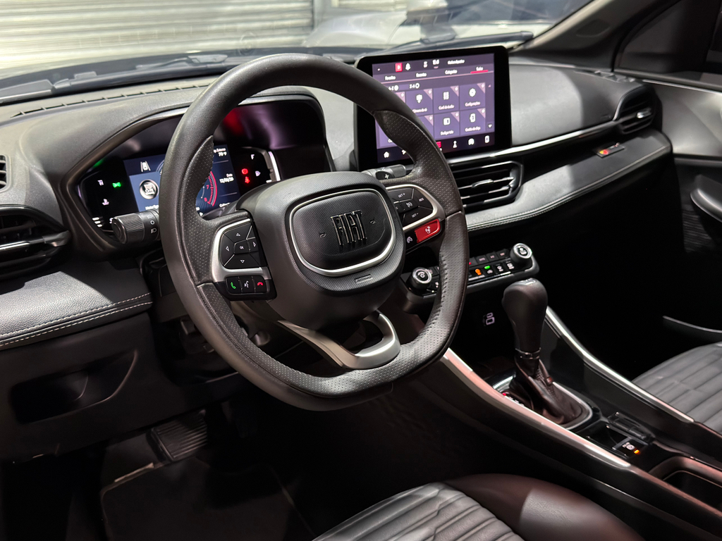 Fiat FASTBACK Cinza