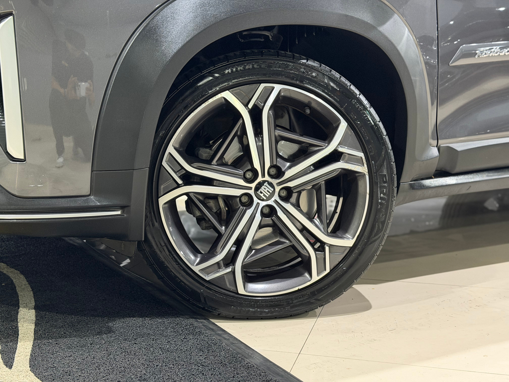 Fiat FASTBACK Cinza