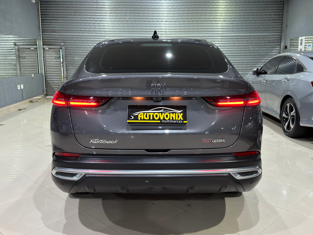 Fiat FASTBACK Cinza