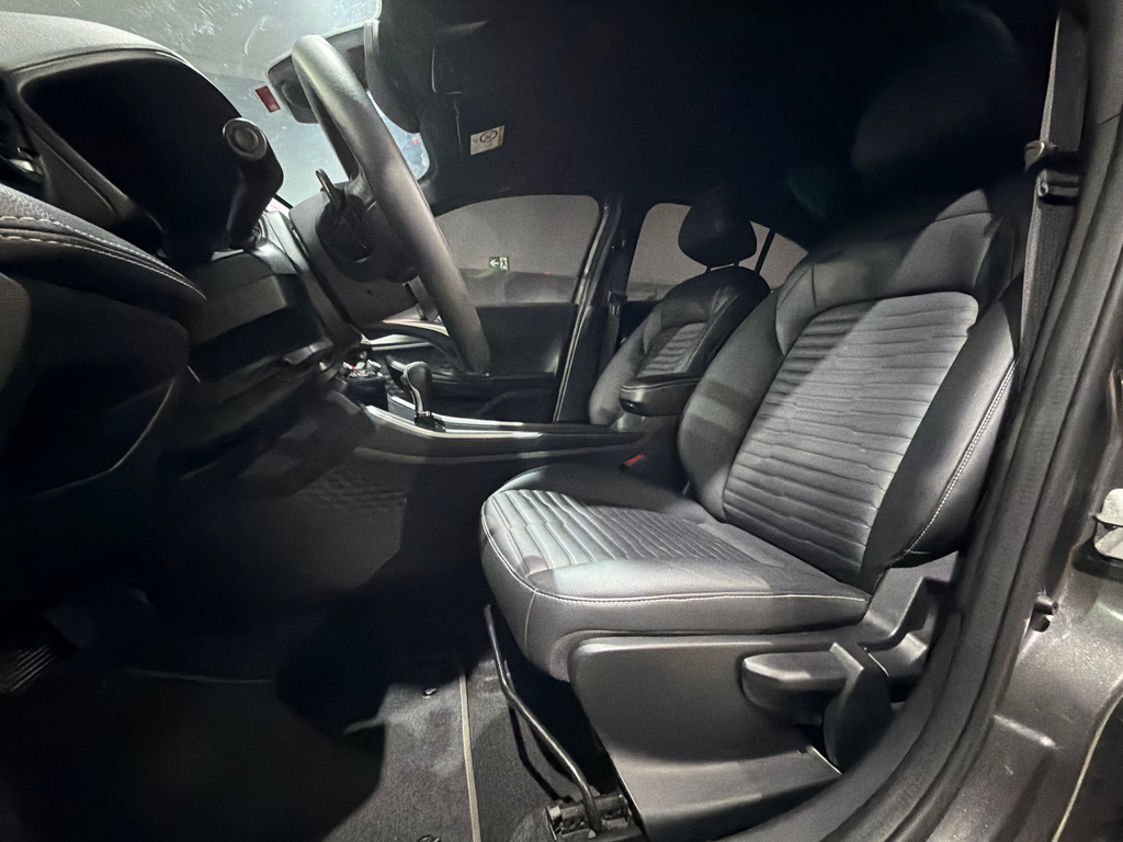Fiat FASTBACK Cinza