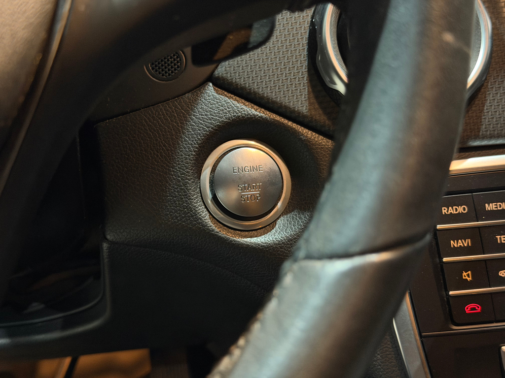 Mercedes Benz GLA-200 Preto