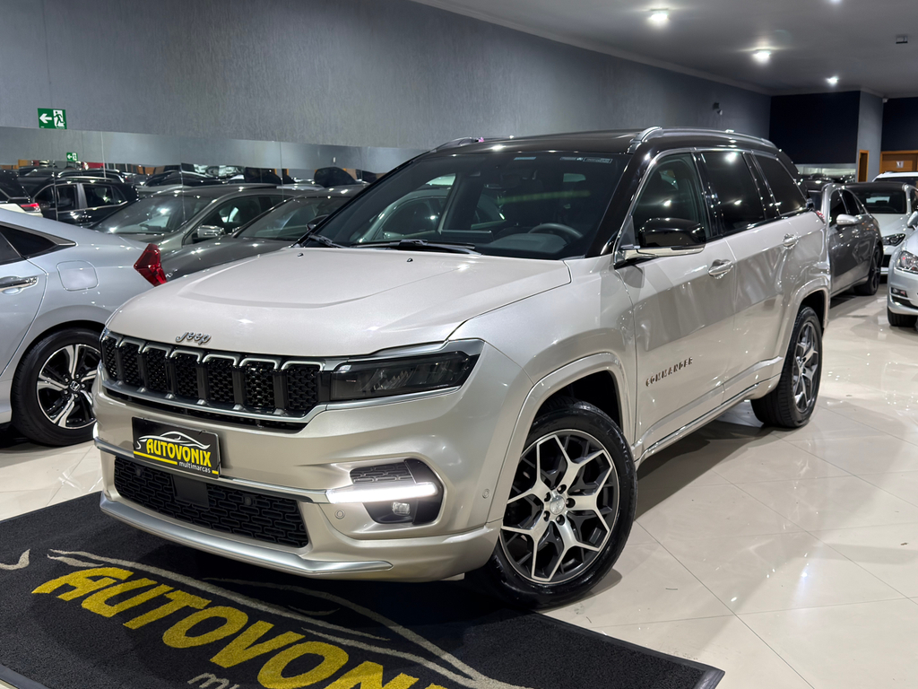 Jeep Commander Dourado