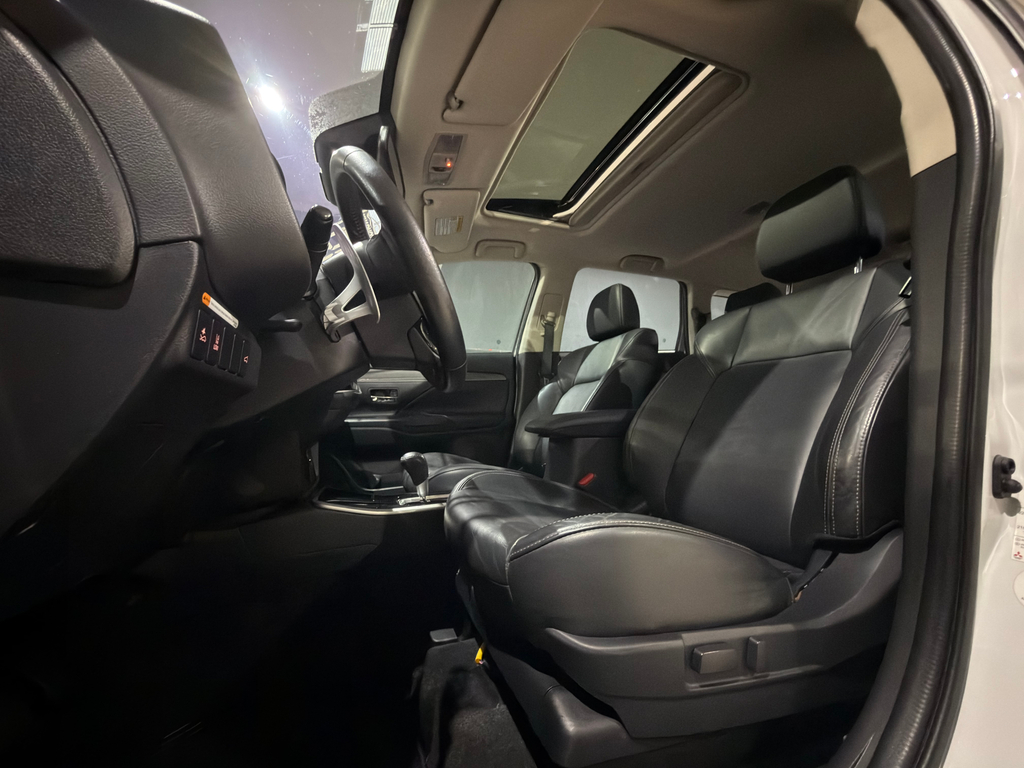 Mitsubishi Outlander Branco