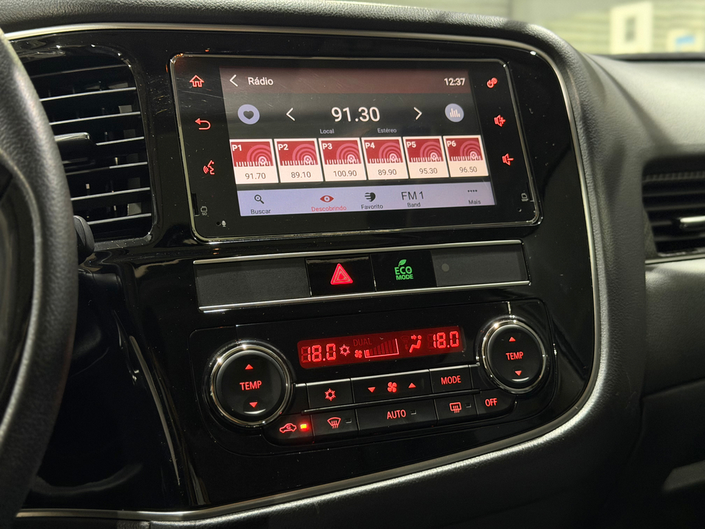 Mitsubishi Outlander Branco