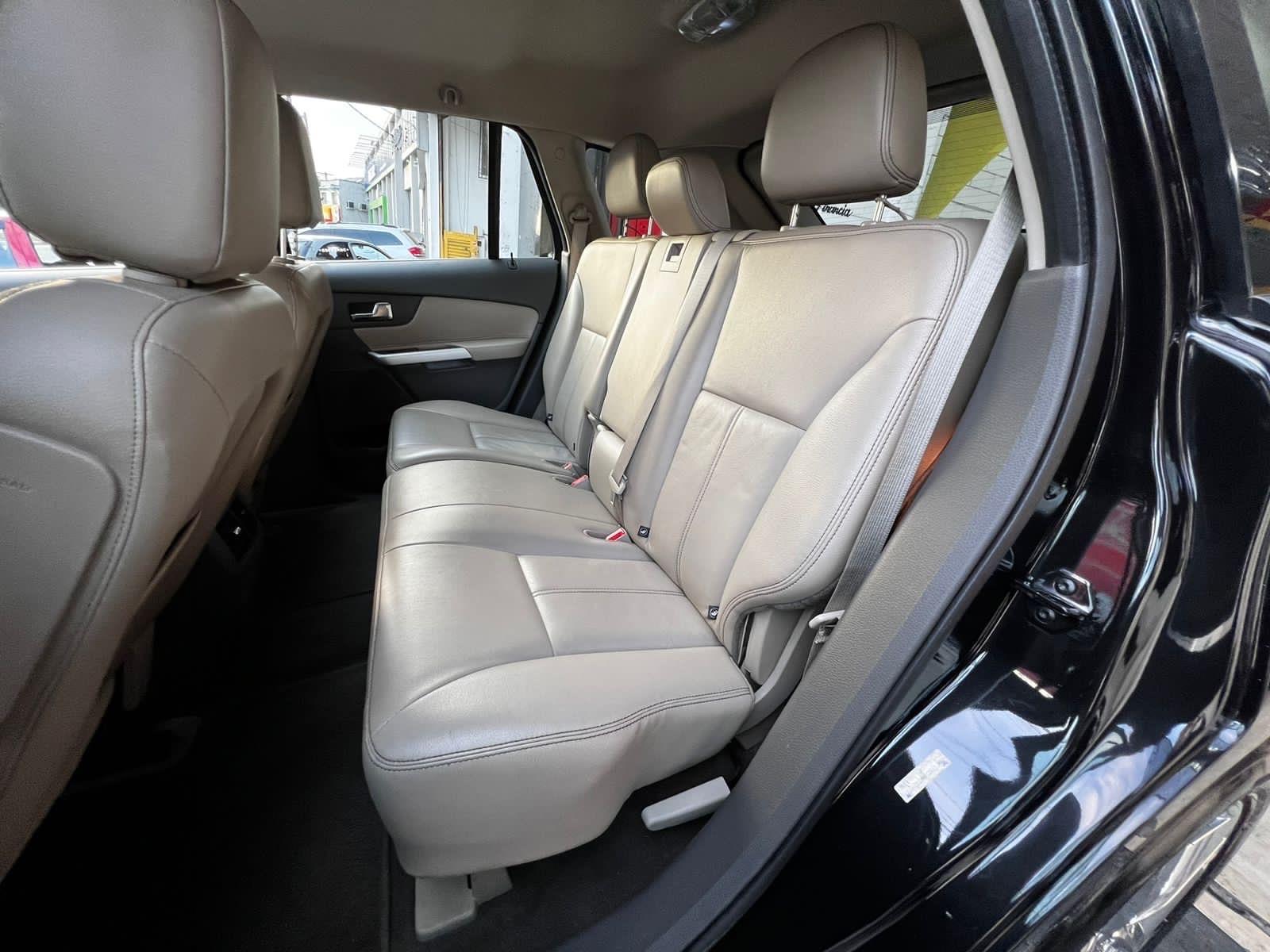 Ford Edge Preto