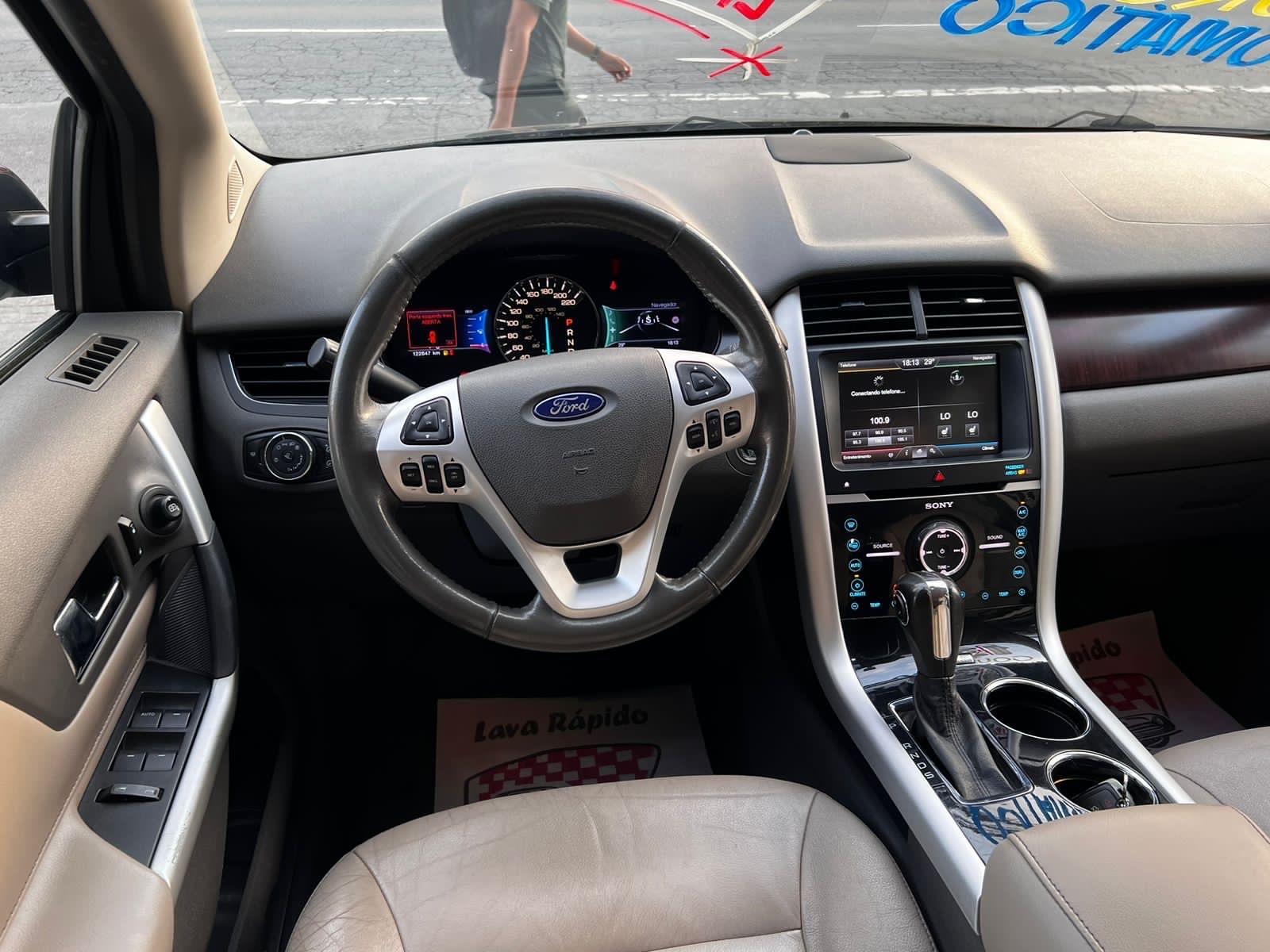 Ford Edge Preto