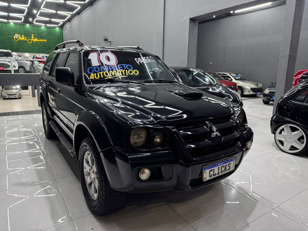Mitsubishi Pajero Sport Preto