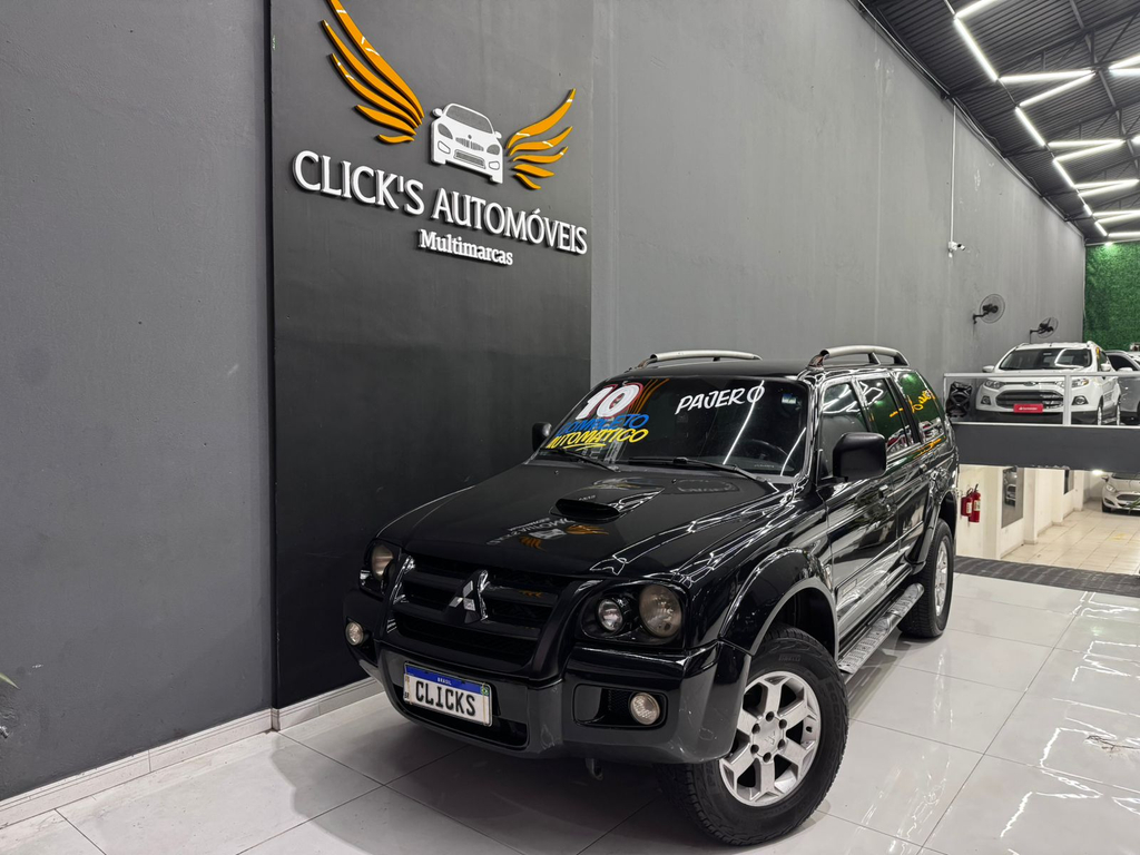 Mitsubishi Pajero Sport Preto