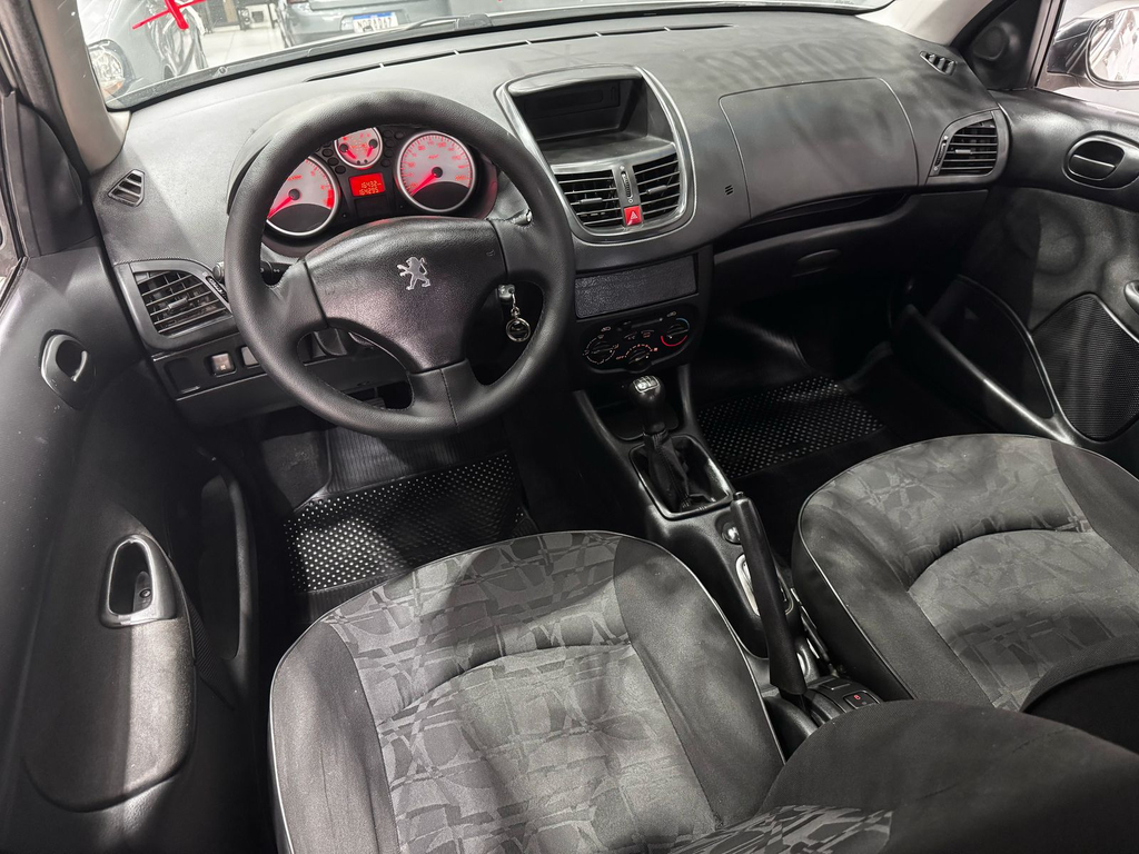 Peugeot 207 Prata