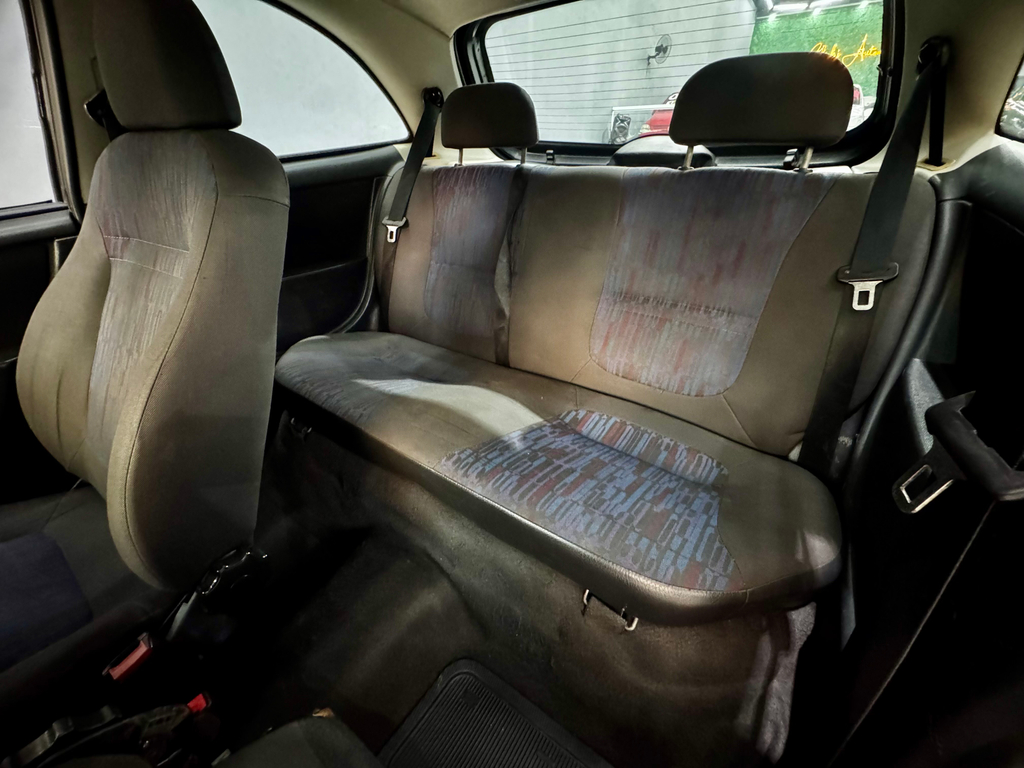 Chevrolet Celta Cinza