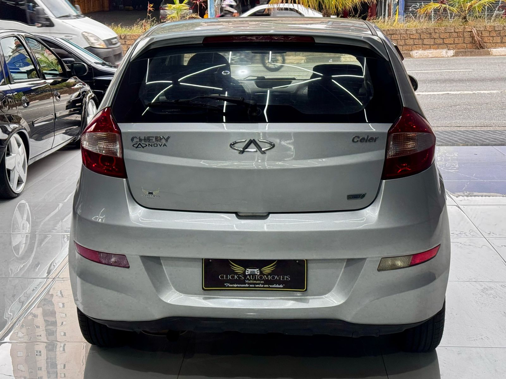 Chery Celer Prata