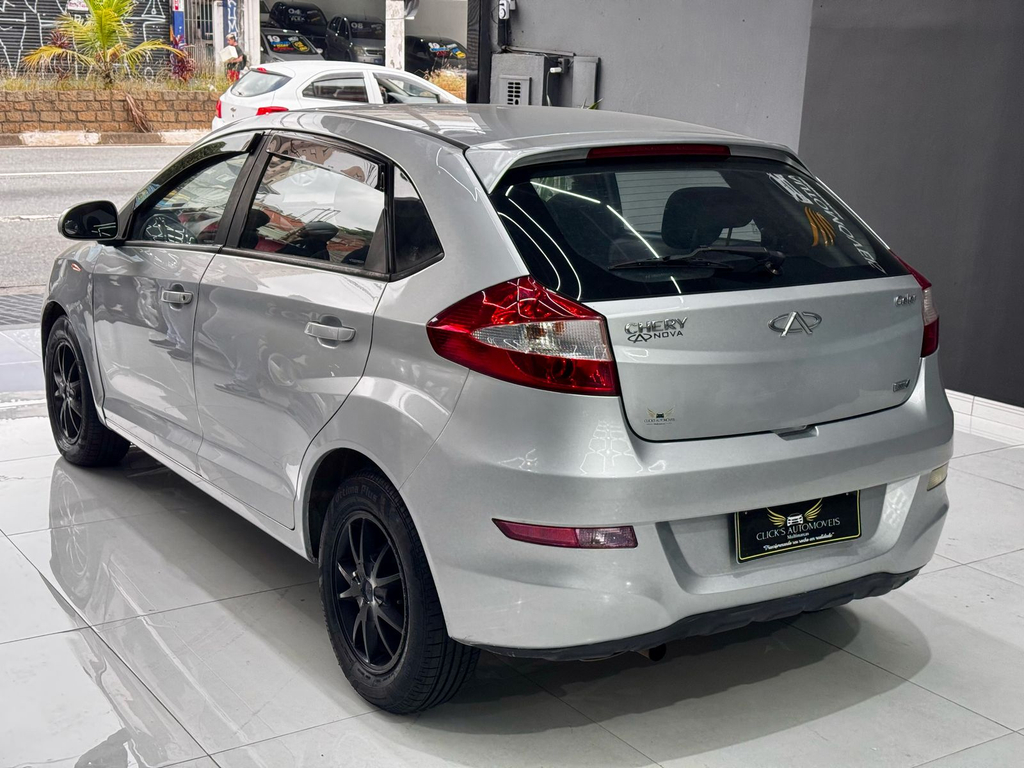 Chery Celer Prata