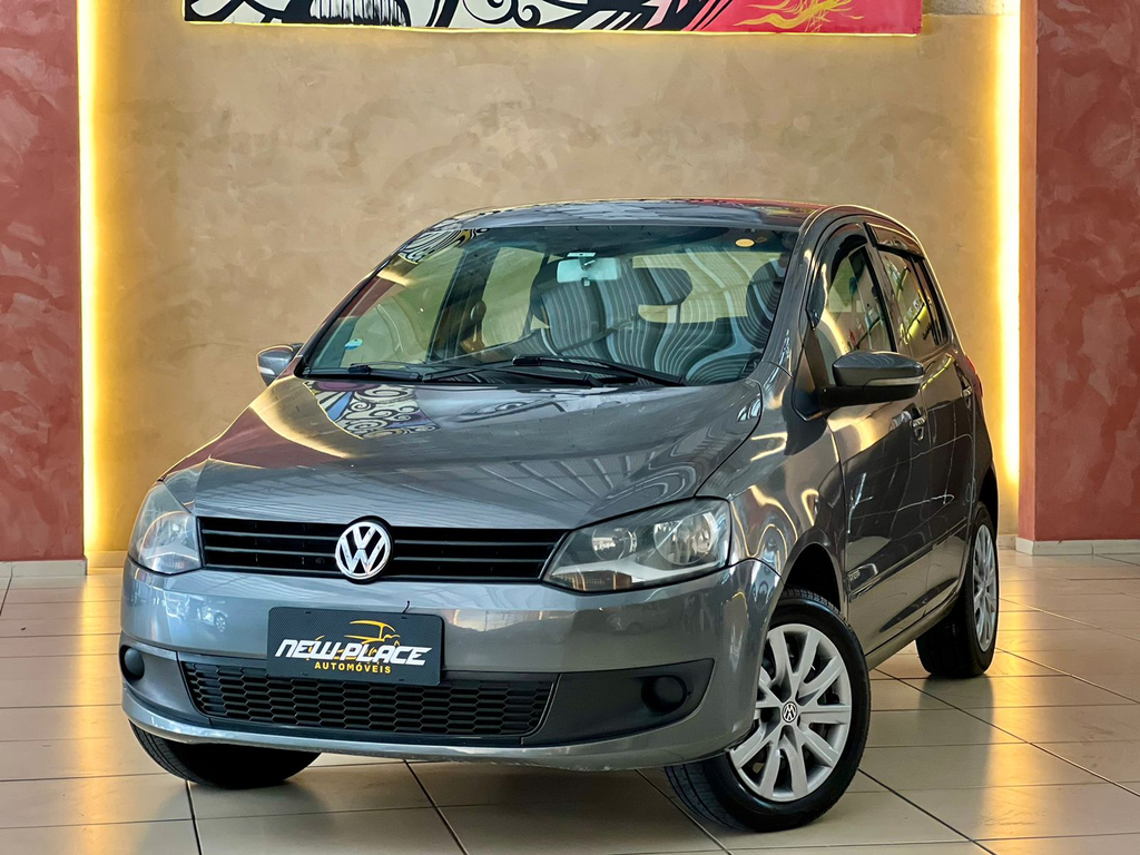 Volkswagen Fox Cinza