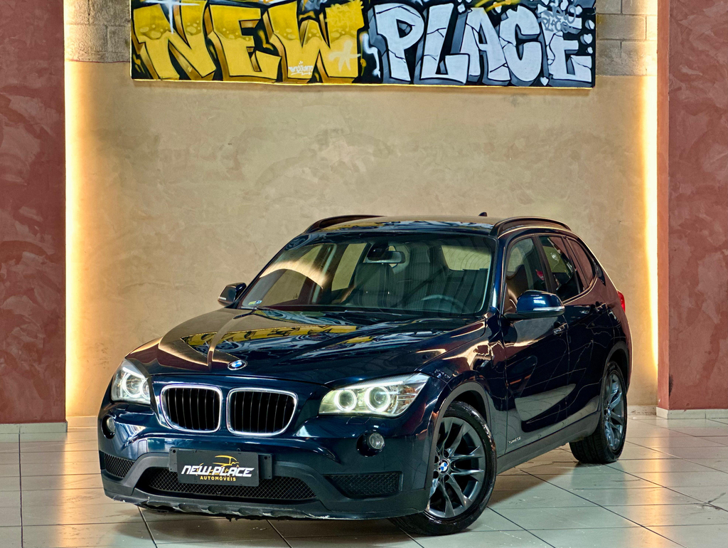 BMW X1 Azul
