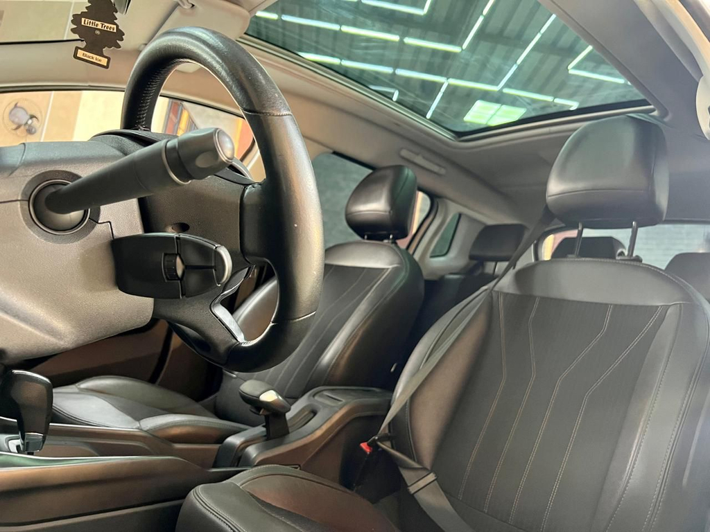 Peugeot 2008 Prata