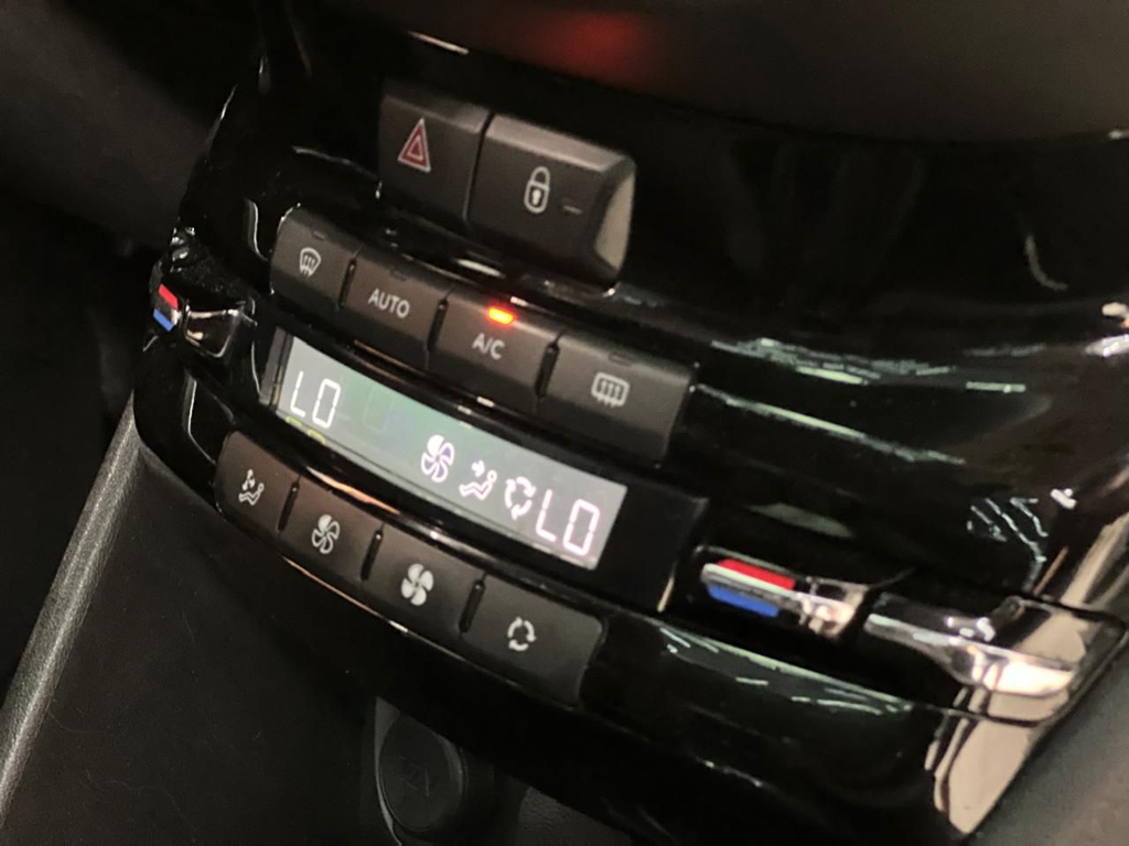 Peugeot 2008 Prata