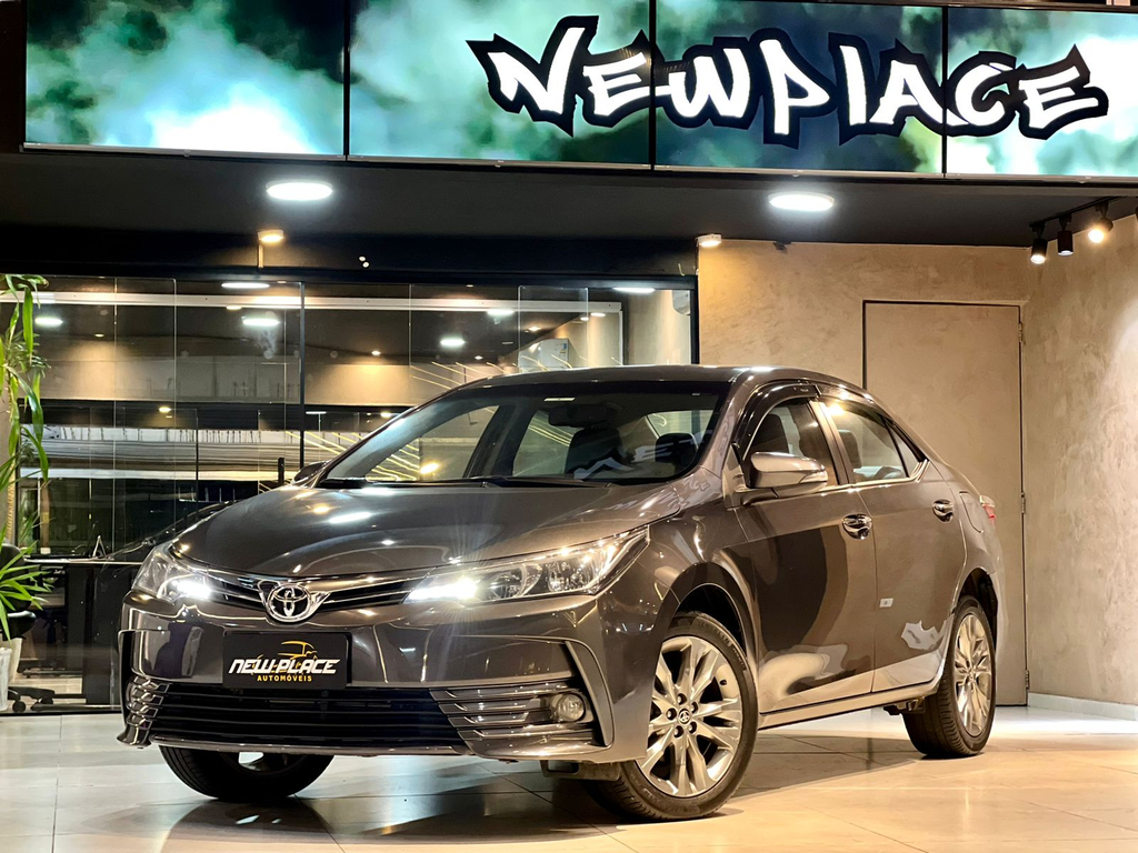 Toyota Corolla Cinza
