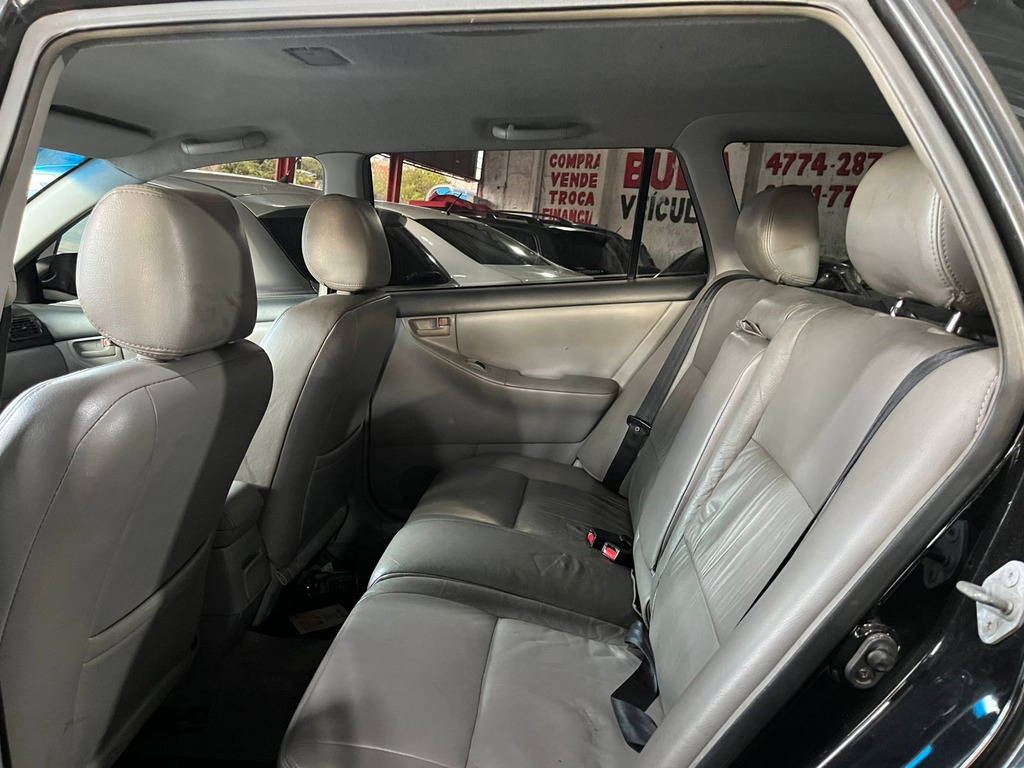 Toyota Fielder Preto