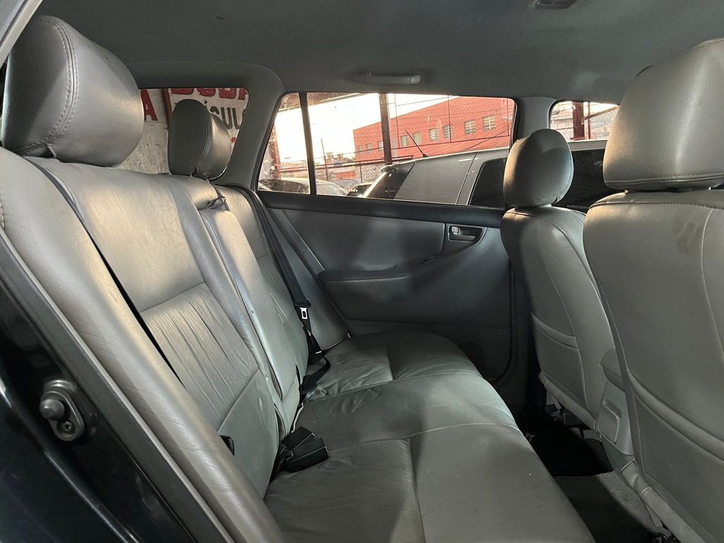 Toyota Fielder Preto