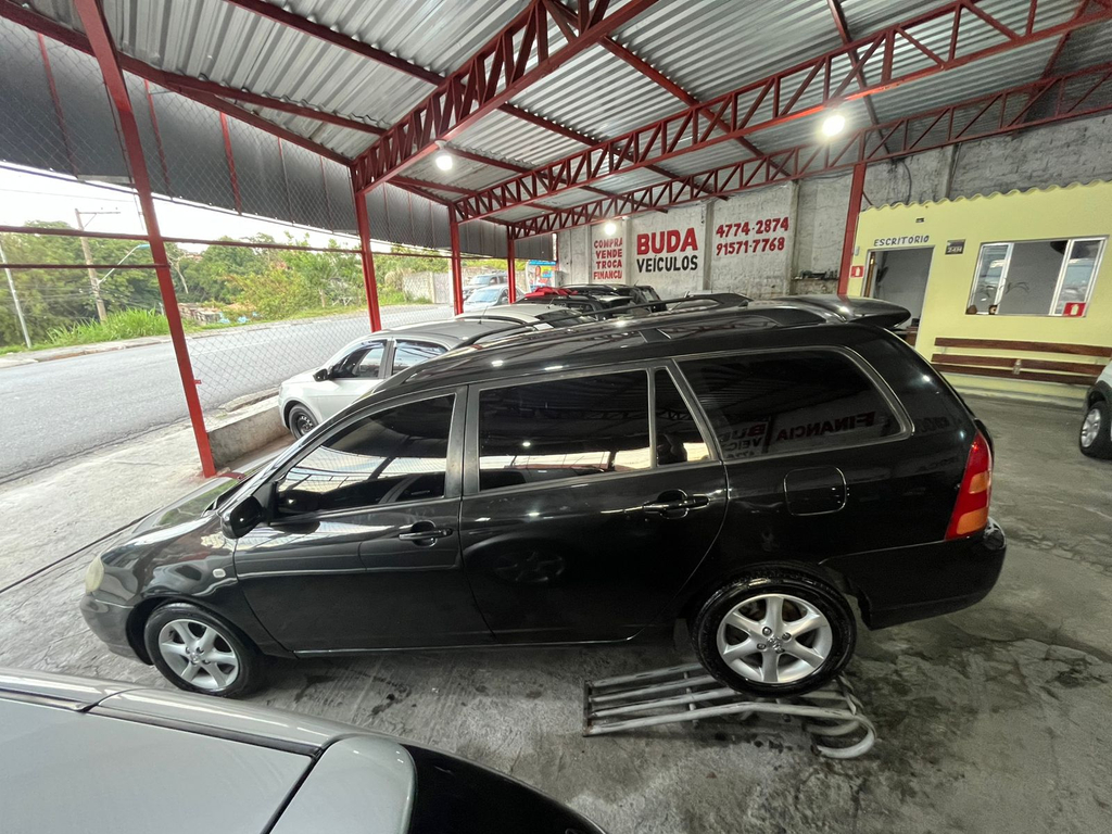Toyota Fielder Preto