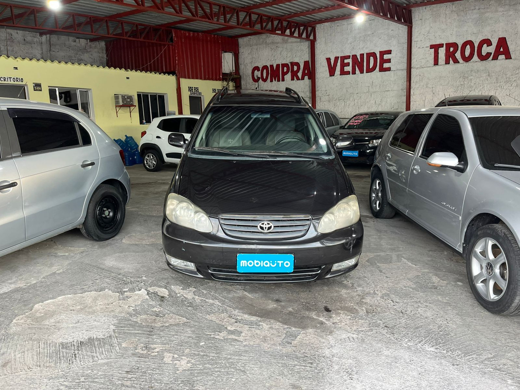 Toyota Fielder Preto