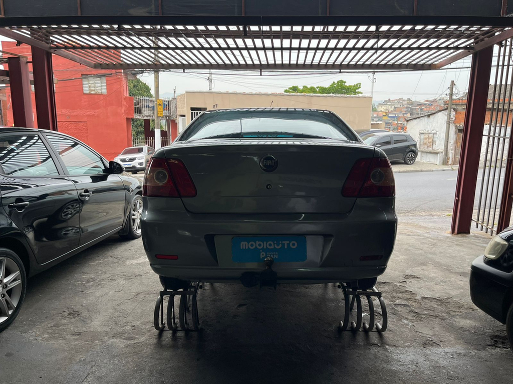 Fiat Siena Cinza