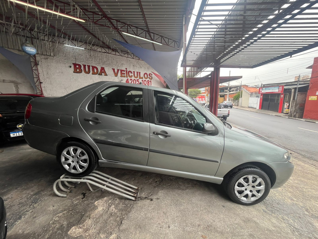 Fiat Siena Cinza